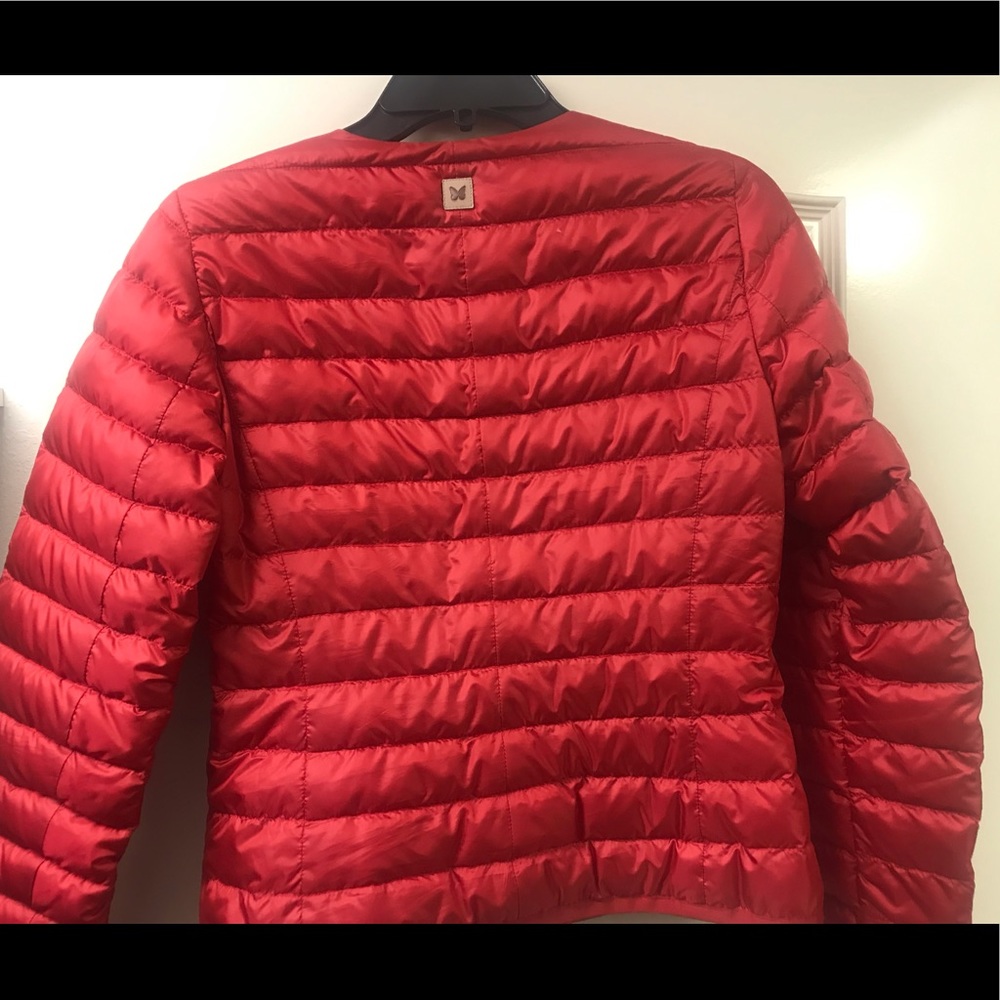 MaxMara weekend red puffer coat - Picture 2 of 3